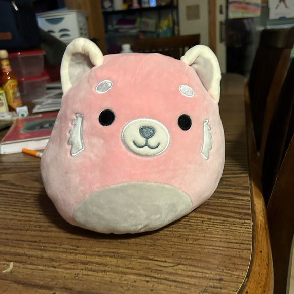 Squishmellow that turns inside out - Picture 1 of 3